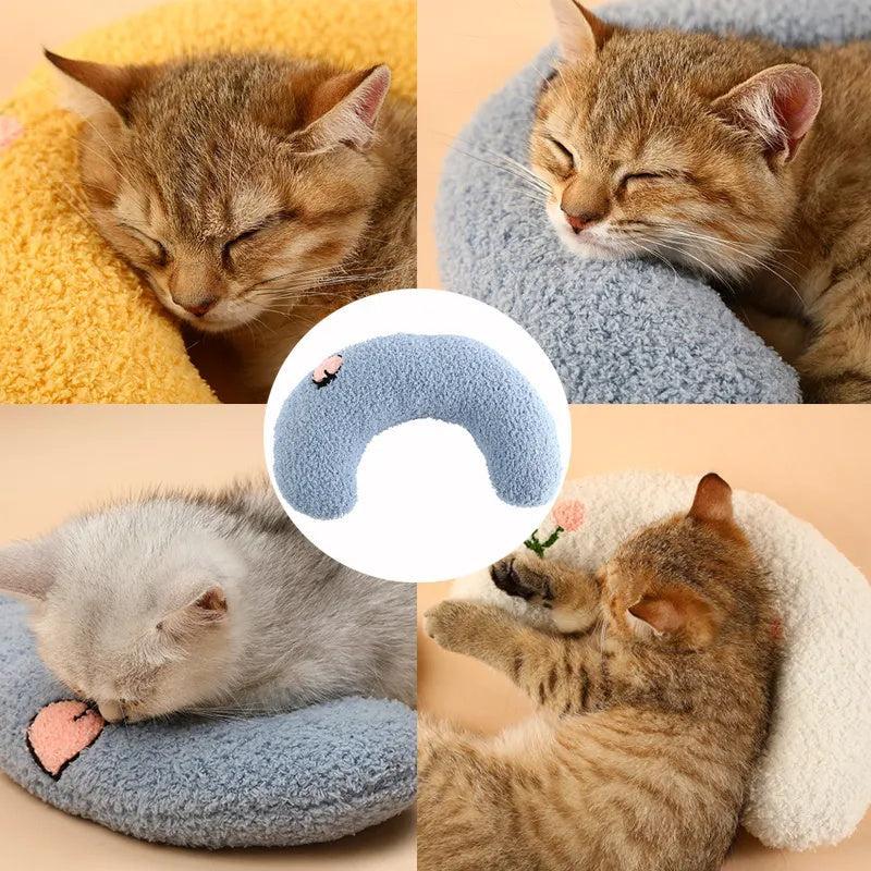 Almohada Suave en U para Gatos y Perros Pequeños – Confort y apoyo para un descanso saludable 🐾💤 - EliteMascotas